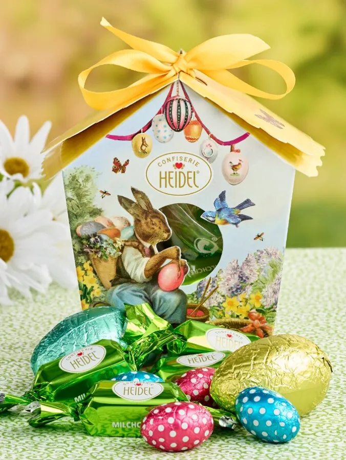 Springtime Birdhouse With Assorted German Chocolates