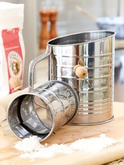 Stainless Steel 5-Cup Flour Sifter