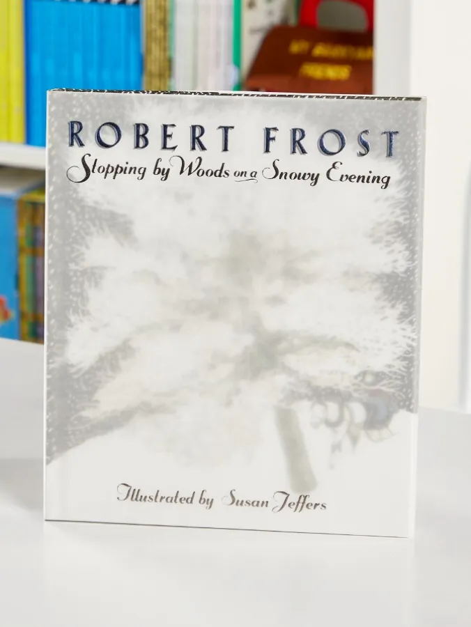 Stopping by the Woods on A Snowy Evening, Paperback