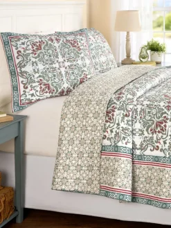 Swirling Floral All-Cotton Oversized Quilt