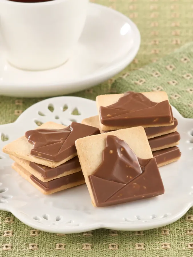 Swiss Milk Chocolate Mountain Cookies, 2 Boxes