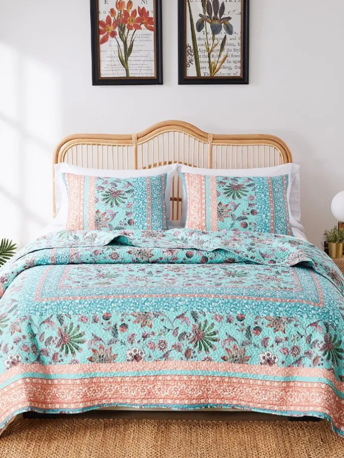 Tropical Breeze Quilt and Pillow Sham Set