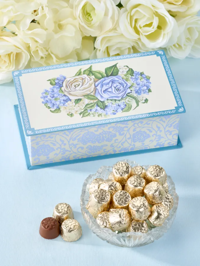 Victorian Rose Tin With Gold-Foiled Chocolates