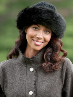 Women's Black Faux Fur Trimmed Fleece Hat