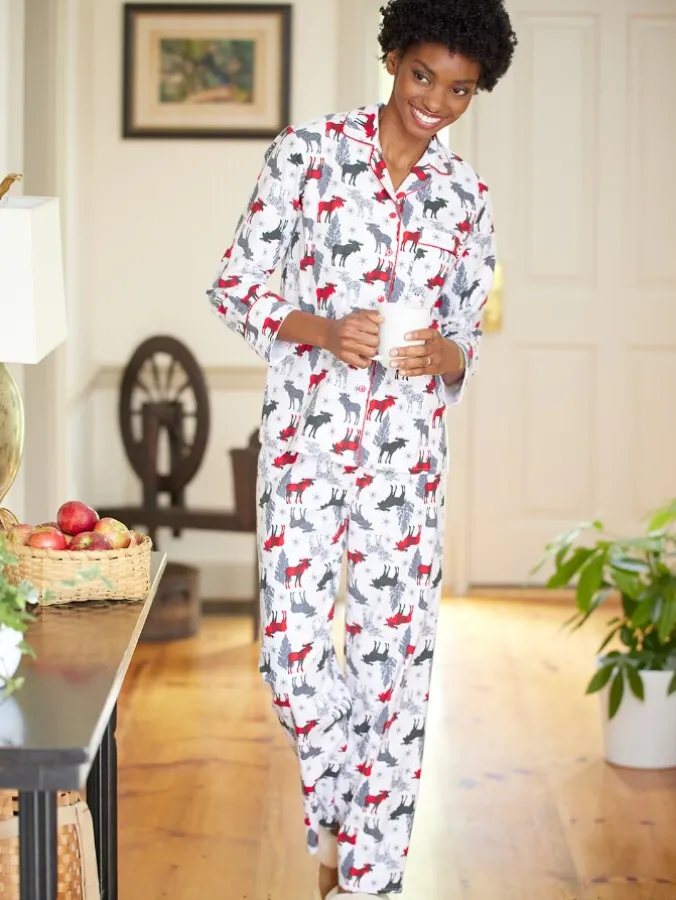 Women's Moose Flannel Pajama Set