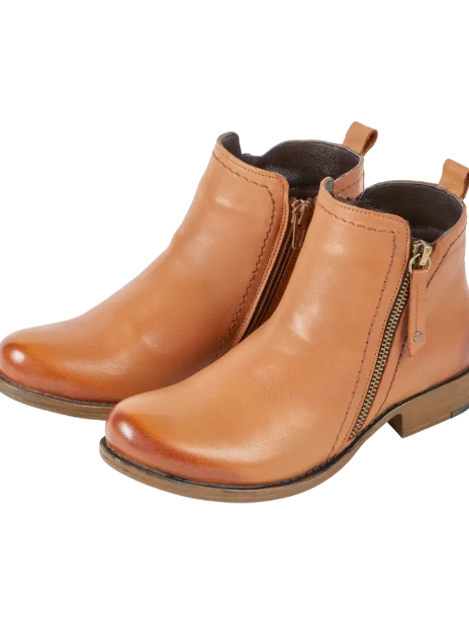 Women's Spring Step Leather Bootie