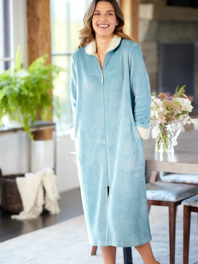 Women's Ultra-Plush Sherpa Fleece Zip Robe